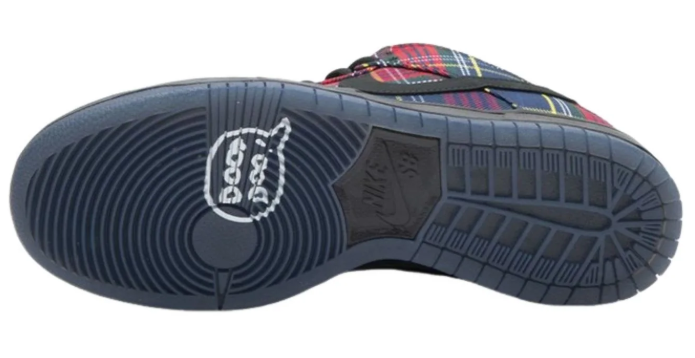 Nike x Nardwuar SB Dunk Low 'Tartan' | Limited Edition | II1493-600