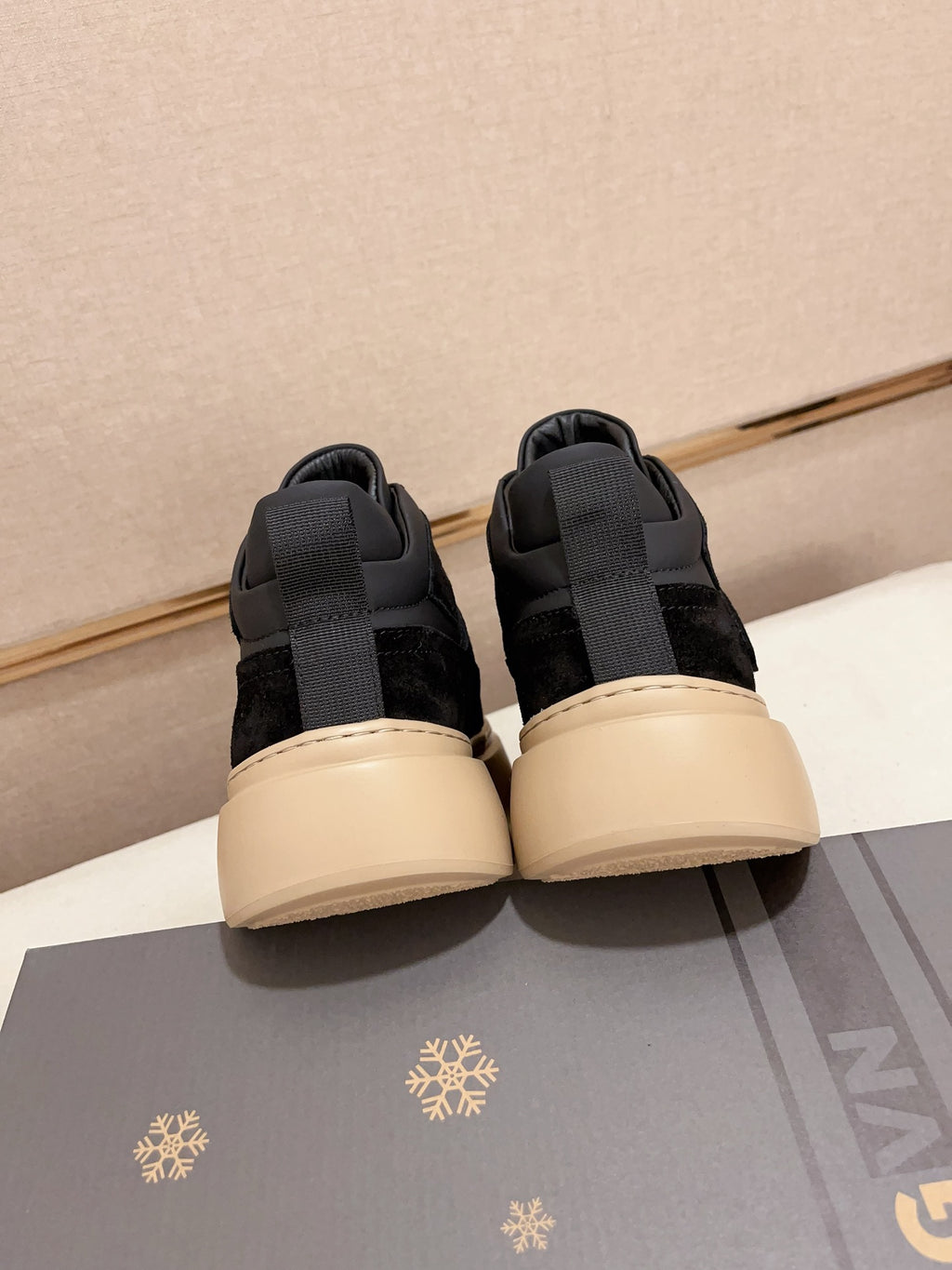 UGG Men's Mid-Top Nubuck Sneaker — Black/Cream